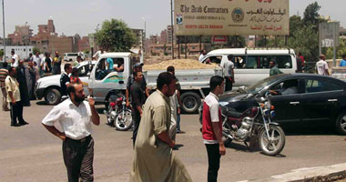 أهالى قرية بالدقهلية يغلقون كوبرى لتأخر انتشال غريق