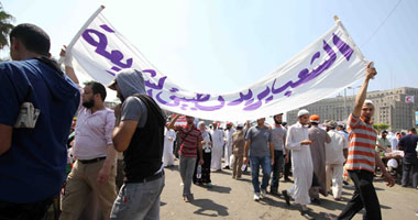 توزيع منشورات بالميدان ضد العلمانية
