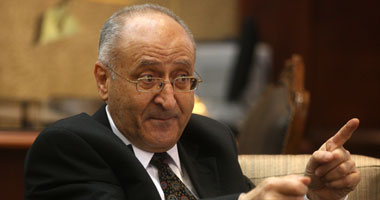 "الصياد" يقرر إعادة هيكلة 4 هيئات بـ "الصناعة" لمنح فرصة للشباب