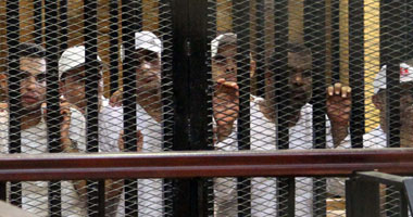 المتهمون فى أحداث "مجلس الوزراء" ينشدون"حدوتة مصرية"