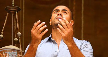 بالصور.. خالد سليم ينتهى من تصوير أدعية رمضان