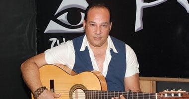 "شهر كريم" أغنية دينية من غناء وتلحين عمرو طنطاوى 