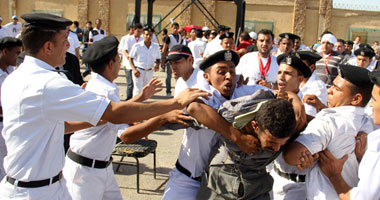 اشتباكات بين الأهالى والشرطة على "القاهرة- الإسكندرية الزراعى" 