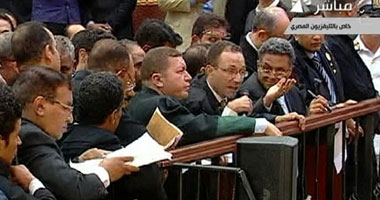 محامو الثوار يهددون بالتصعيد فى حال منعهم من حضور جلسة المشير 
