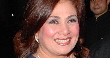 سلوى عثمان تصاب بالإغماء بعد مشادة مع ابنها كامل فى "الزيبق"   