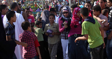 "لا للتحرش" مؤتمر لطلبة كلية التجارة لتوفير الأمن للبنات فى العيد 