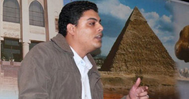 "نازل وراسمك وطن" قصيدة لـ"سعيد حامد شحاتة"