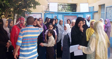 إضراب 5 معلمين عن الطعام فى أول يوم دراسى بالوادى الجديد