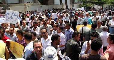 حزب الدستور يعلن تضامنه مع المعلمين
