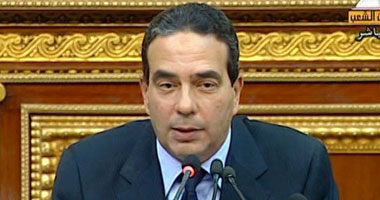قيادى بالمصرى الديمقراطى: الببلاوى رجل اقتصادى من الطراز الأول