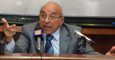 باحث صينى لـ"فهمى هويدى":دفاعك عن قانون اللحية والنقاب دفاع عن التطرف والإرهاب