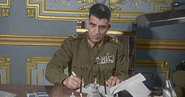 وصفه ثروت عكاشةبـ"صاحب الأخلاق الرفيعة".. محمد نجيب.. أول رئيس لمصر