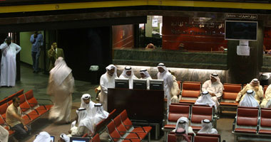 خسائر متتالية تضرب البورصة الكويتية وتدخلها الدائرة الحمراء