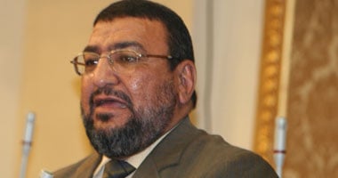 "لجنة الصحة" تطالب بإعطاء شركة أدوية حق إنتاج "البروتامين"