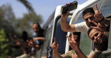 أول أسير فلسطينى: كسرنا إسرائيل بصفقة التبادل