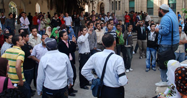 المظاهرات تجتاح جامعة القاهرة