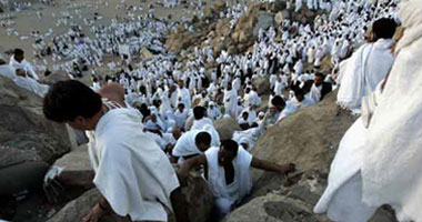 الحجاج المصريون يبدأون التوجه إلى عرفات غداً 
