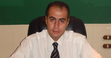 أنا شاب مصاب بالتهاب شبكى تلونى، فهل هناك علاج؟
