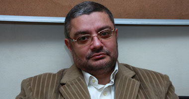 نظافة طقم الأسنان يقى المريض من التهابات اللثة