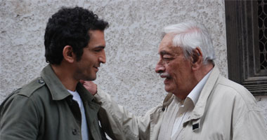 واكد فى إجازة من "أبواب الخوف" لأجل زوجته