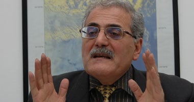 أستاذ مناخ لـ"إكسترا نيوز": حرائق الغابات فى اليونان كارثة تزيد من الانبعاثات الكربونية