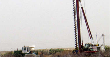 عمال الجدار الفولاذى شاهدوا المباراة واحتفلوا بالفوز