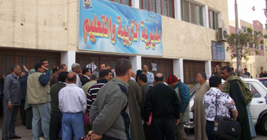الخلافات تتزايد فى صفوف الإداريين