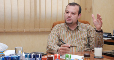 وزير الصناعة يعلن طرح 5 ملايين متر أراضٍ فى 9 مناطق صناعية