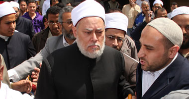 مفتى الجمهورية يغادر القاهرة إلى الإمارات