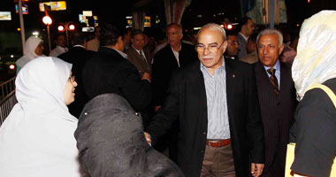 درويش يرد على عباس.. وندوتان للقائمة البيضاء اليوم