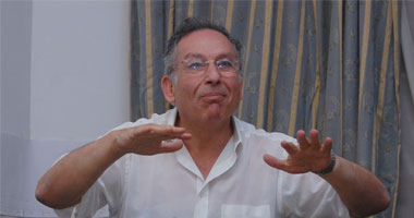 ممدوح حمزة لـ"من جديد": أتوقع حفظ البلاغ المقدم ضدى