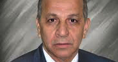 تشكيل لجنة توصيف علمى لبحث آليات إنشاء كلية الطب بالوادى الجديد