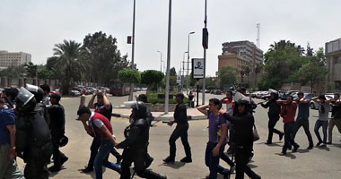 القبض على 22 طالبا إخوانيا فى أحداث الشغب بالأزهر