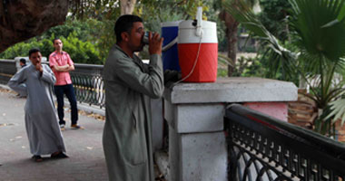 دار الإفتاء: صدقة الماء فى شدة الحر من أعظم القربات