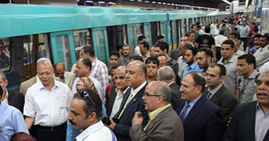 الرحلة الأولى للجمهور بالخط الثالث للمترو "العباسية - مصر الجديدة"