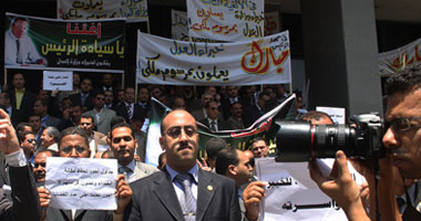 خبراء العدل يتوقفون عن مباشرة القضايا