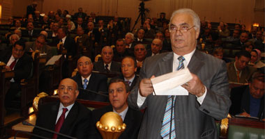 عباس يجبر زاهر على تغيير حكم الزمالك والأولمبى