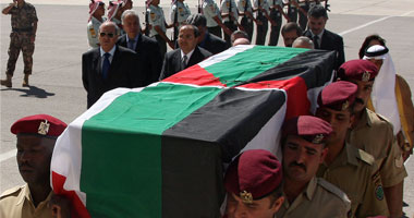 تشييع جثمان محمود درويش فى رام الله