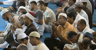أداء الصلاة للمرة الأولى فى مسجد ستراسبورغ الجديد