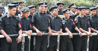الأمن يلقى القبض على طلاب حاولوا قطع شارع قصر العينى