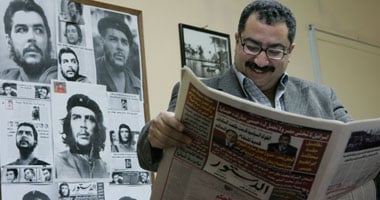 الصحافة العالمية تهتم بقرار إقالة عيسى من الدستور