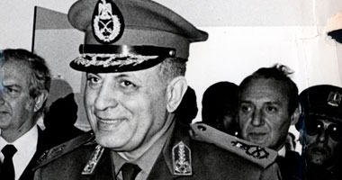 أبو غزالة: السيرة الذاتية والمرضية والعلمية