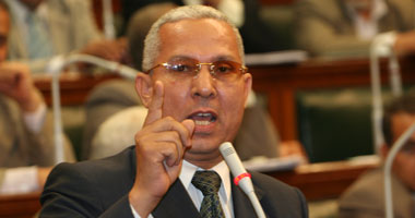 خلاف حاد بلجنة المتابعة أثناء مؤتمر نوادى أعضاء هيئة التدريس