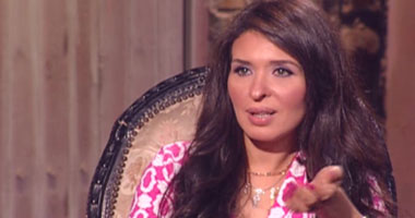"دينا" تلقى محاضرات فى الرقص الشرقى بهولندا نوفمبر المقبل 