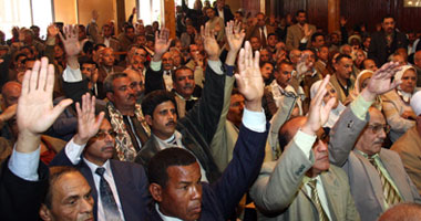 التجمع يبدأ مؤتمره السادس باشتباكات بين الأعضاء