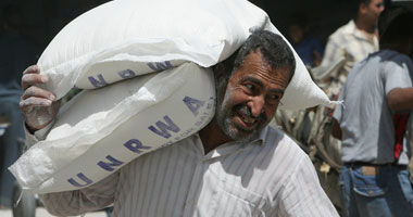 أونروا: نحتاج لـ 687 مليون دولار لضخ المساعدات للفلسطينيين فى 2014