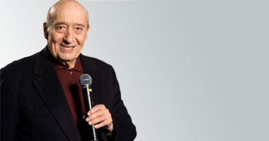 الأسد يطمئن على صحة وديع الصافى 